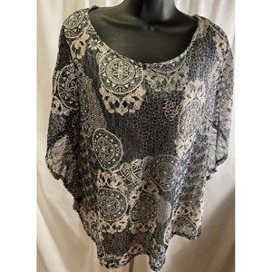Front of Closet Womens Size 2X Blouse Black And White With Lining